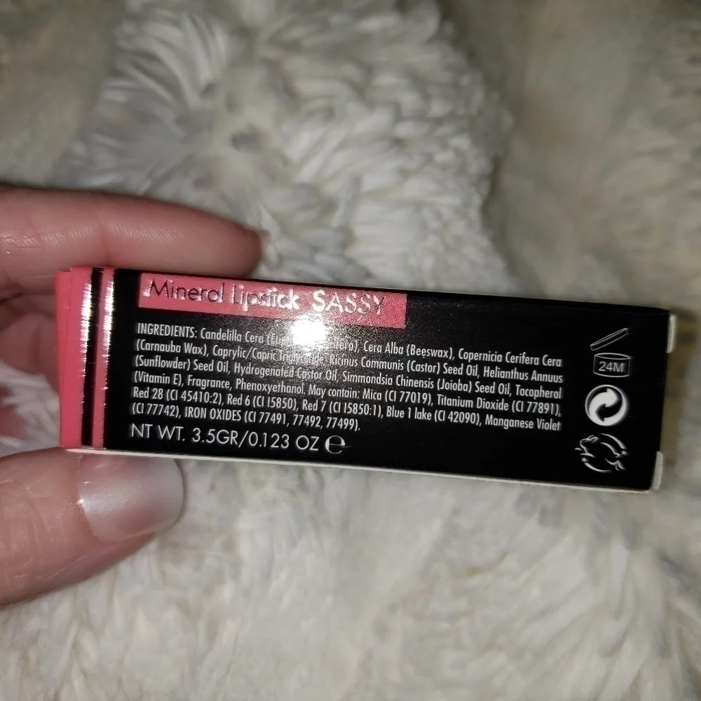 Nib Bella Pierre Cosmetics Sassy Lipstick